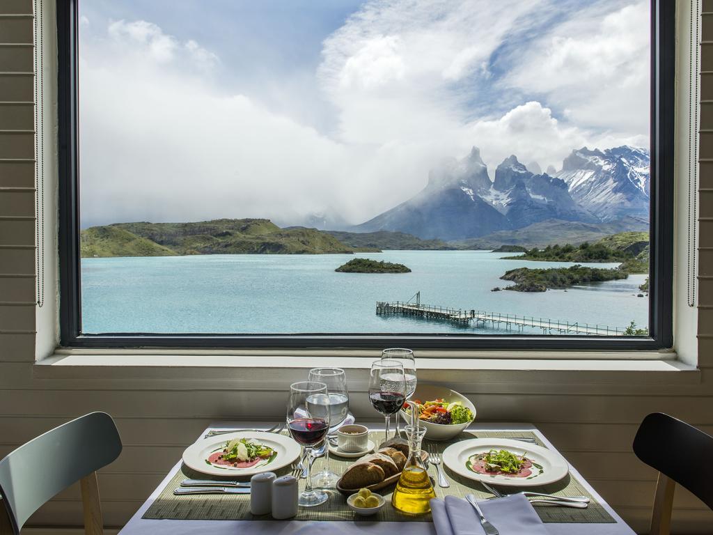 Explora En Torres Del Paine Villa Torres del Paine National Park Exterior photo